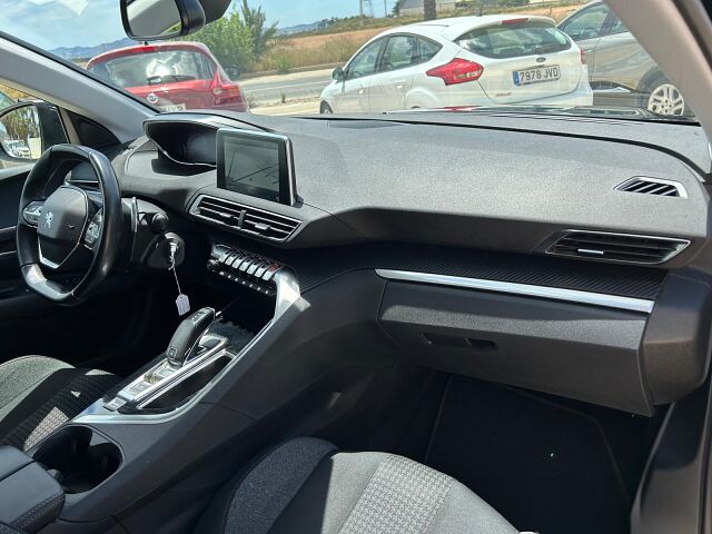 PEUGEOT 3008 ACTIVE 1.5 HDI AUTO SPANISH LHD IN SPAIN 63000 MILES SUPERB 2019